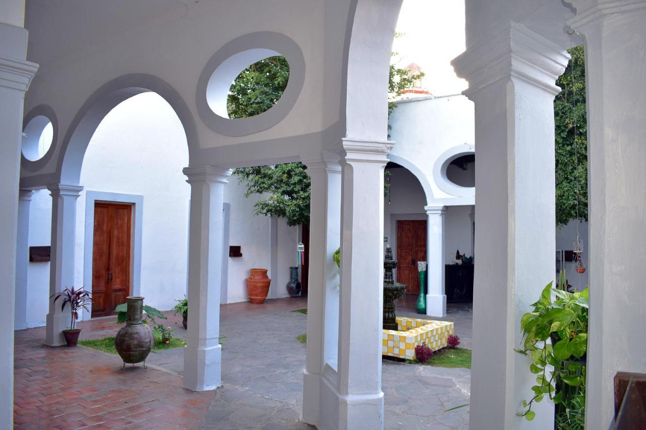 ホテル Tlaquepaque Pueblito エクステリア 写真